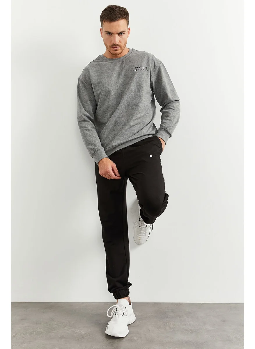تومي لايف Gray Melange-Black Men's Casual O Neck Oversize Elastic Leg Tracksuit - 85120