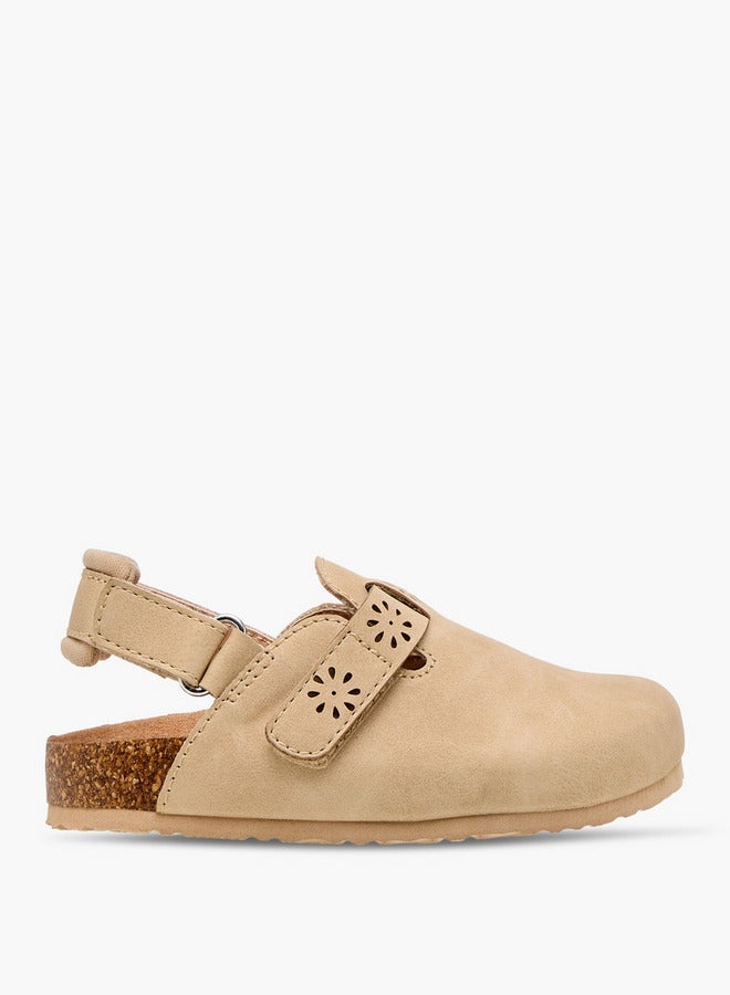 جونيورز صنادل بناتي بتفاصيل مقصوصة وإغلاق بشريط لاصق - Image 1