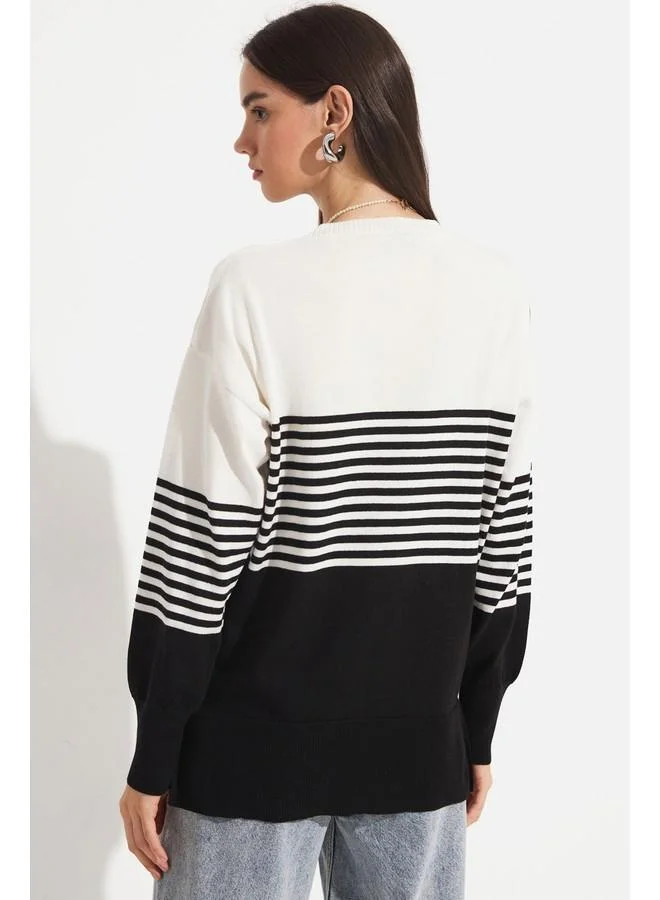 JUNE June Block Colored Striped Crew Neck Sweater Ecru - Black