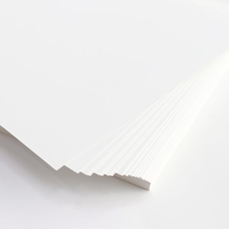 فيرستنوك 1 200GSM ورق كرتون أبيض مقاس A4، 50 ورقة، ورق فني مطفي للكتيبات والنشرات والمطبوعات الفنية والدعوات وقوائم الطعام والمواد التعليمية ومشاريع DIY، بطاقات بيضاء فارغة - Image 3