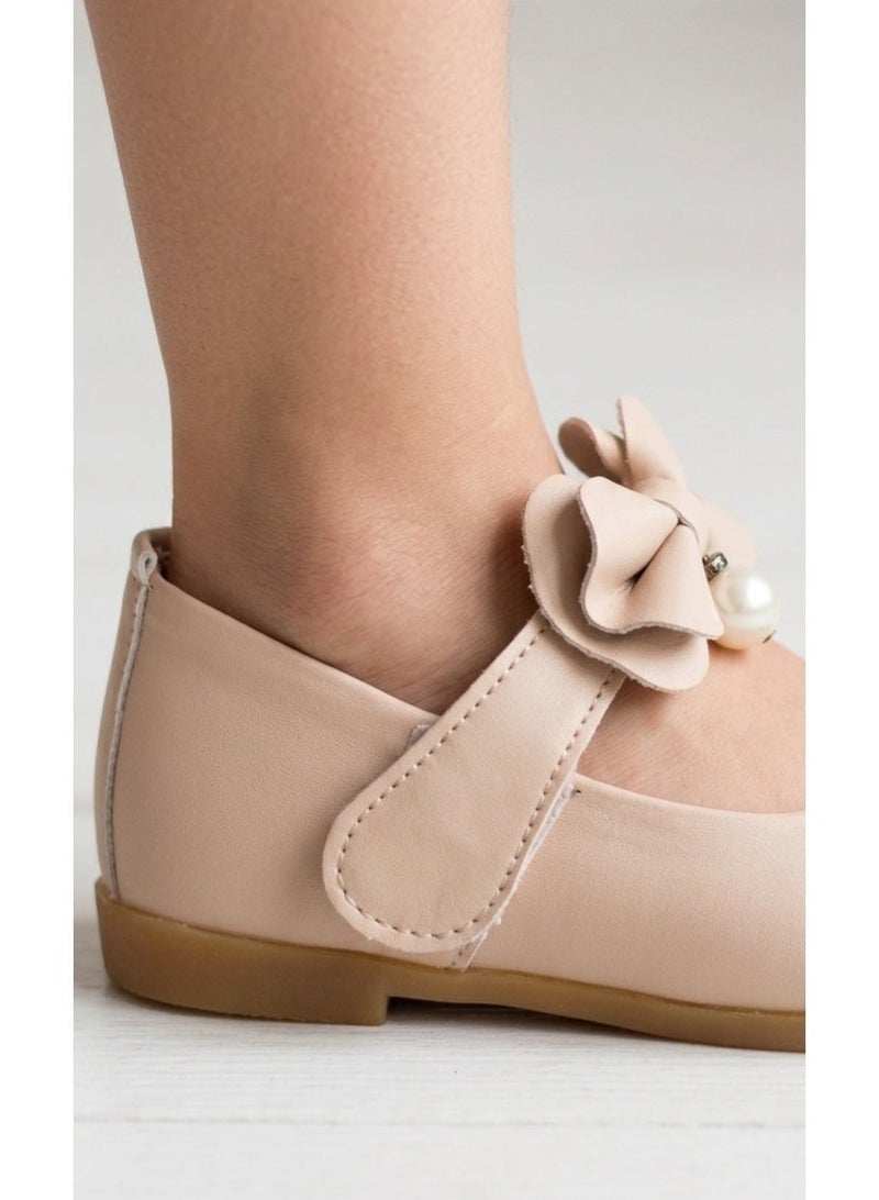 حذاء بناتى بخرزة علوية - Image 4