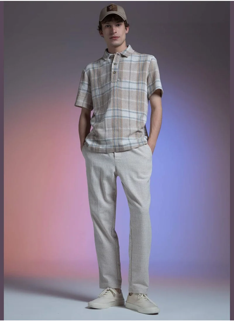 ديفاكتو Regular Fit Short Sleeve Check Print Shirt