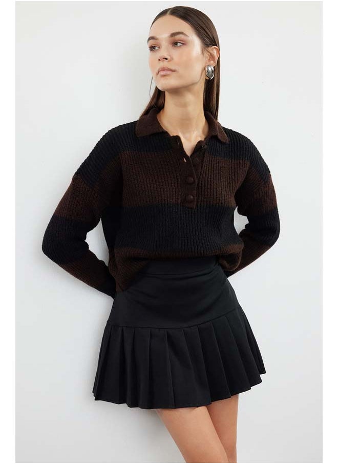 trendyol - Dark Brown Crop Soft Textured Color Blocked Knitwear Sweater TWOAW22KZ0226 - Image 1