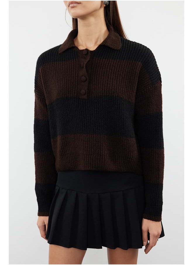 trendyol - Dark Brown Crop Soft Textured Color Blocked Knitwear Sweater TWOAW22KZ0226 - Image 1