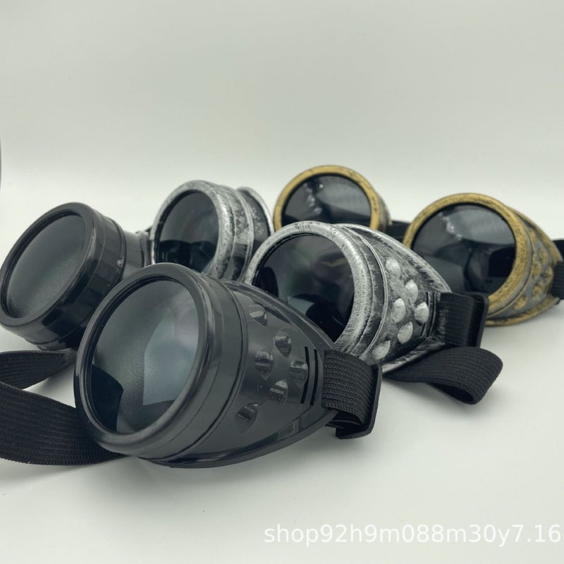 Retro Round Steampunk Sunglasses - Image 1