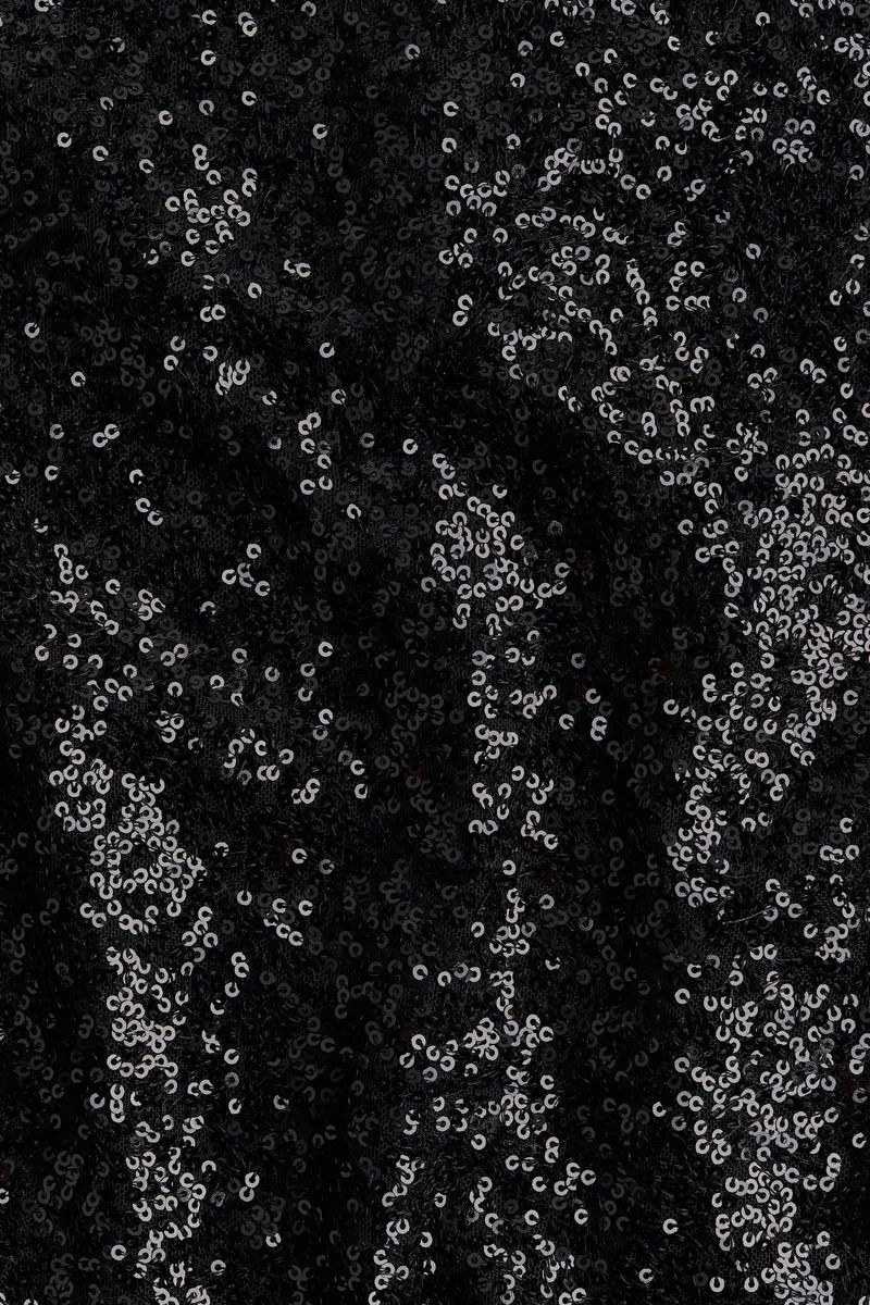 اتش اند ام بلوزة مزينة بالترتر وبقبة مرتفعة