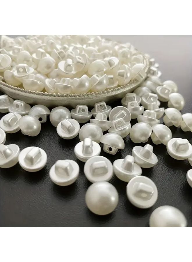 30 قطعة من أزرار اللؤلؤ البلاستيكية البيضاء المستديرة اللامعة للزينة للقمصان والسترات والفساتين - Image 3