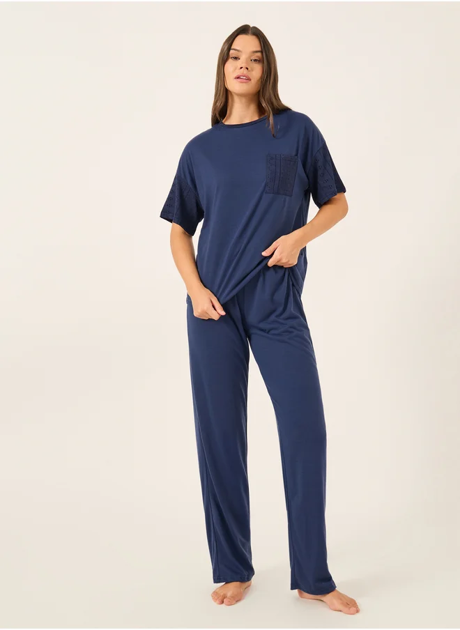 ستايلي Schiffli Sleeve Round Neck T-Shirt and Pyjama Set
