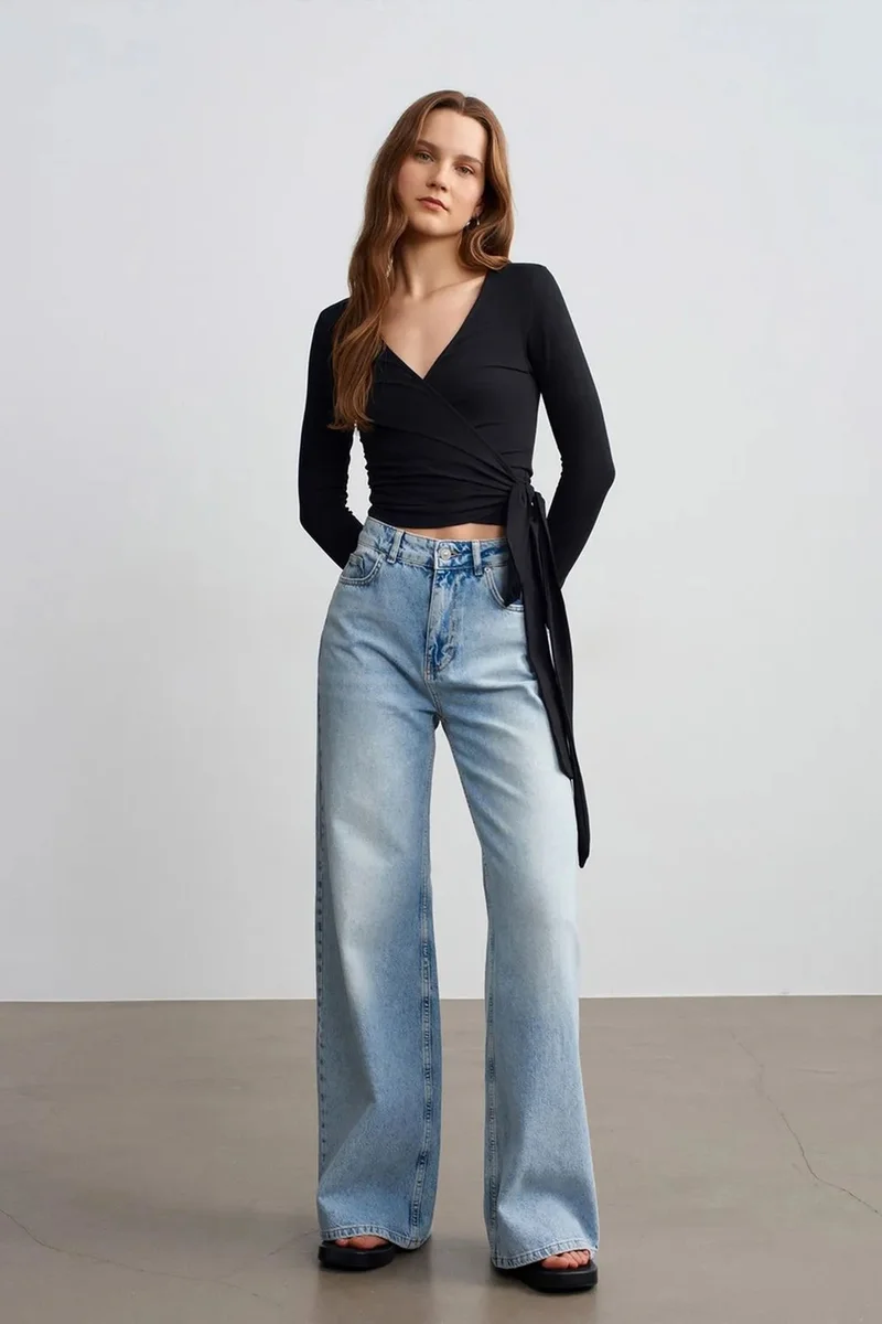 Dilvin Black DILVIN Women’s Crop Wrap Blouse With Tie Detail for Women | Best Price UAE