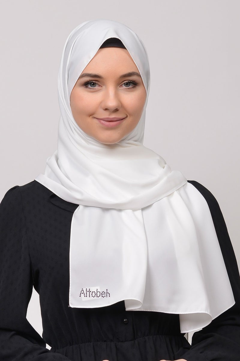 Altobeh شال حجاب حرير سادة من المدينة المنورة - أبيض  - Image 1