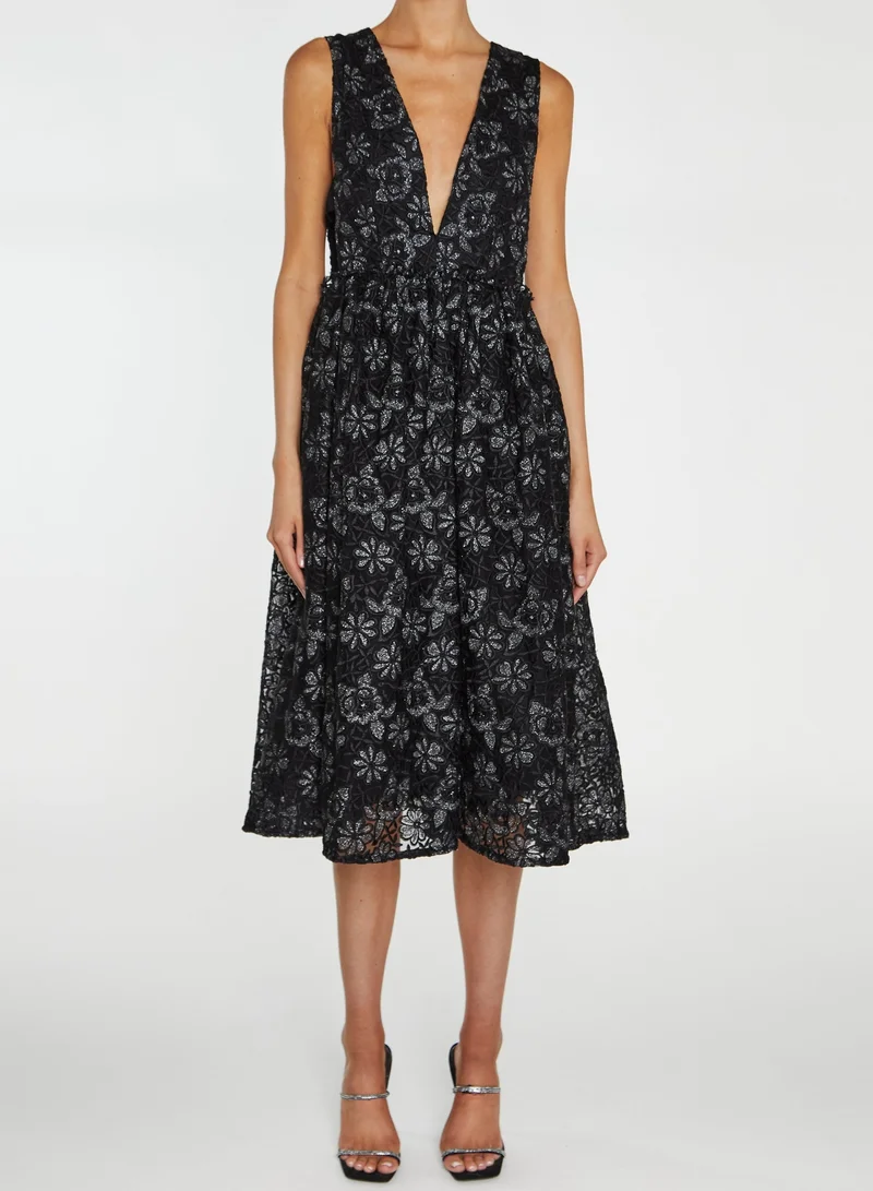 ترو ديكادينس Sloane Black Plunging Neckline Skater Midi-Dress