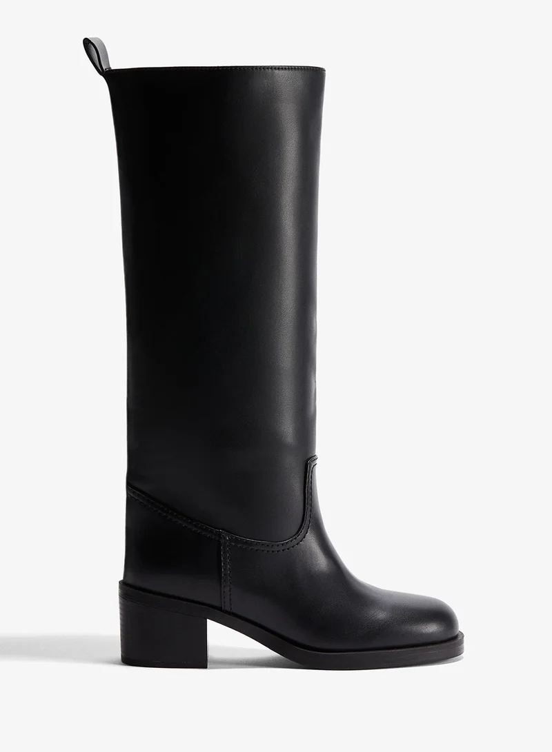 اتش اند ام بووت بطول يصل للركبة