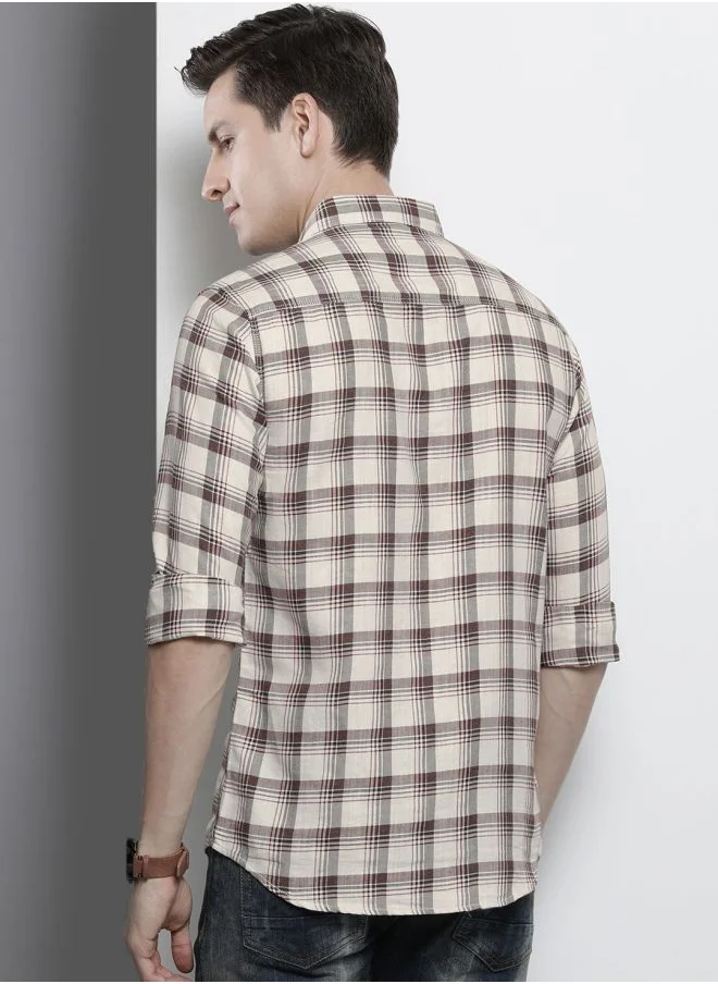 The Indian Garage Co Men Slim Fit Checkered Full Sleeves Spread Collar Casual Shirt
