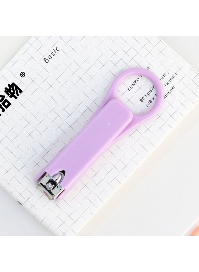 قصاصة أظافر احترافية وعصرية متعددة الوظائف بتصميم هجين مبتكر يجمع بين فولاذ مقاوم للصدأ عالي الجودة للقص ومقبض بلاستيكي آمن باللون الأحمر مع حلقة أمان لمنع الانزلاق وراحة اليد، مزودة بآلية طي ذكية للسلامة والتخزين، ومبرد أظافر مدمج لتنعيم الأظافر بعد القص، مثالية للعناية الشخصية باليدين والقدمين والاستخدام المنزلي والسفر، أداة تجميل متعددة الاستخدامات للرجال والنساء والفتيات - Image 5