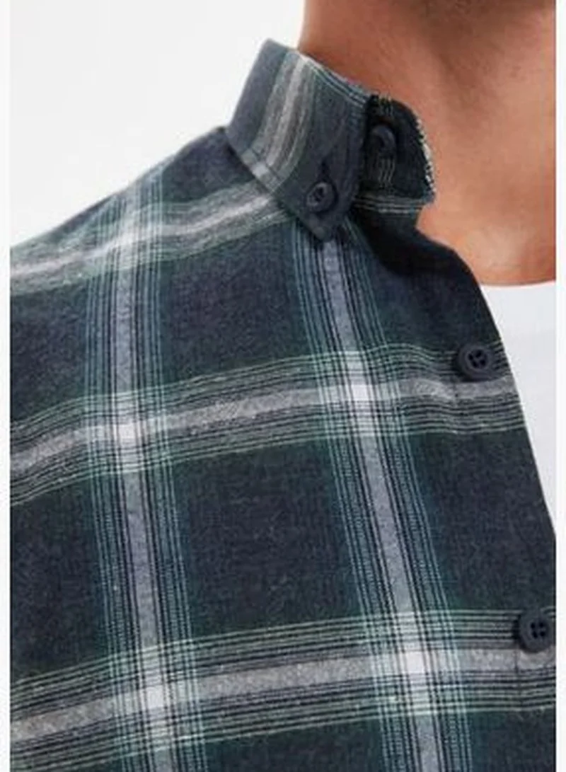 trendyol Green Men's Slim Fit Buttoned Collar Lumberjack Plaid Shirt with Epaulettes.