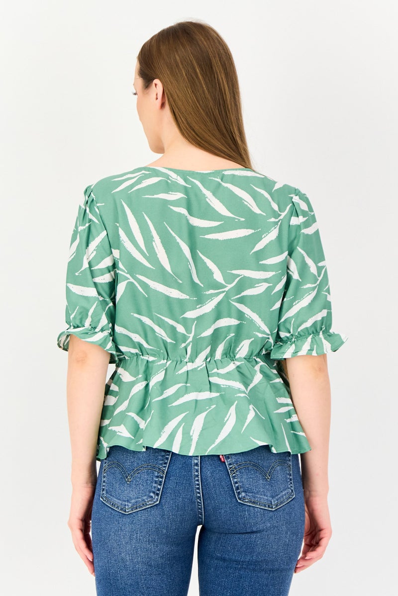 VERO MODA I Scenery by Vero Moda Women Surplice Neck Short Sleeve Allover Print Blouse, Multioclor - Image 3