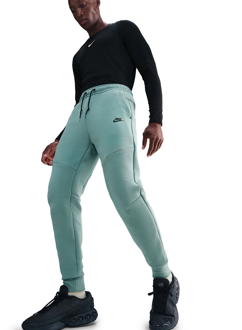 Nike Tech Fleece Jogger Pants