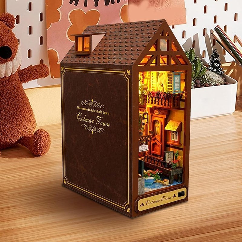 مجموعة نموذج منزل ثلاثي الأبعاد من الخشب مع إضاءة LED للأطفال والكبار لتزيين المنزل - Image 2