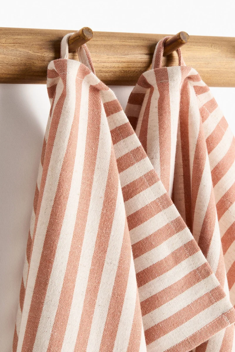 اتش اند ام منشفة مطبخ من مزيج الكتان - عبوة من قطعتين