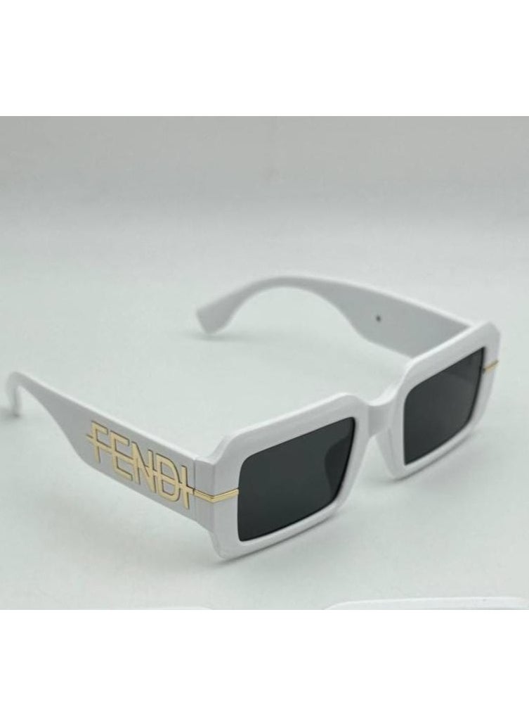 Fendi - Sunglasses for protection from the sun - white - Image 1