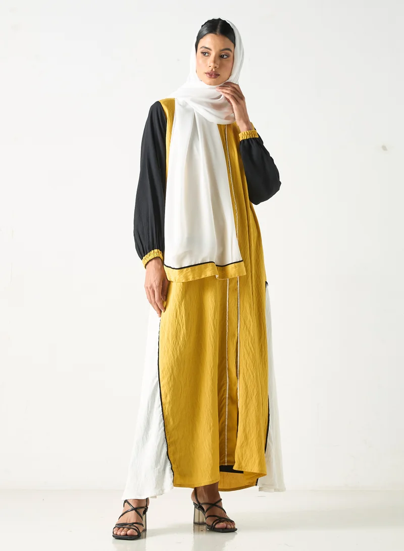 Hadiyath Al Madinah Two Toned Abaya with Hijab