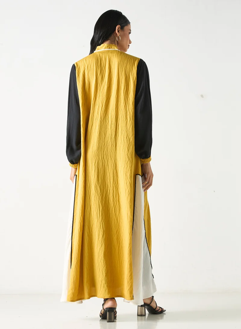 Hadiyath Al Madinah Two Toned Abaya with Hijab
