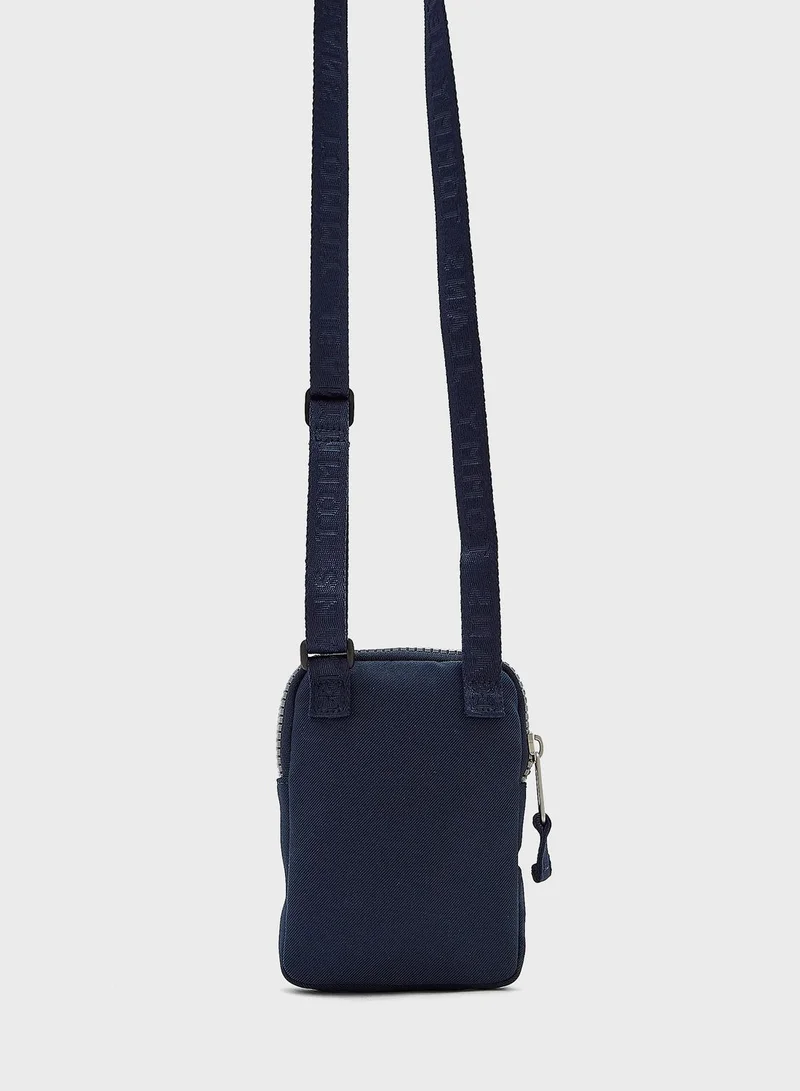 TOMMY JEANS Logo Messenger
