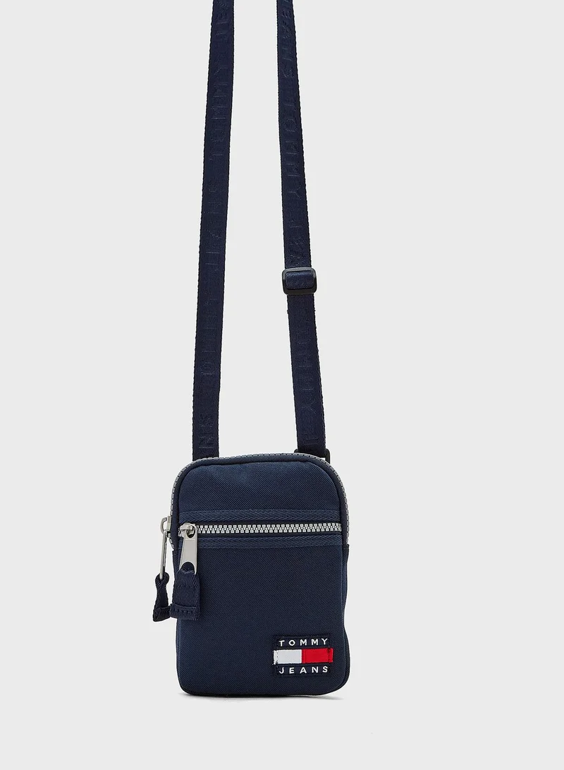 TOMMY JEANS Logo Messenger