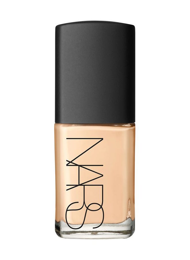NARS Sheer Glow Foundation Vienna - Image 1