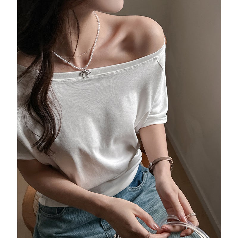 تي شيرت نسائي بأكتاف مكشوفة وأكمام منسدلة بقصة واسعة - Image 3