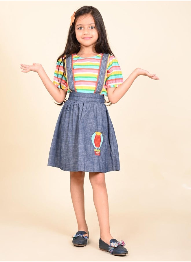 Denim Dungaree Skirt with Printed Top - pzsku/Z7074185930907EBC1EC0Z/45/_/1725541566/5a95a937-93b9-401b-94da-c899f9d01af7