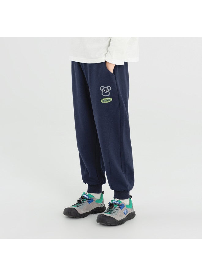 BOY سروال بقلنسوة مع طباعة دب ممتعة، أسلوب جديد ربيع/خريف 2025، سراويل غير رسمية ناعمة ومريحة للأطفال - Image 3