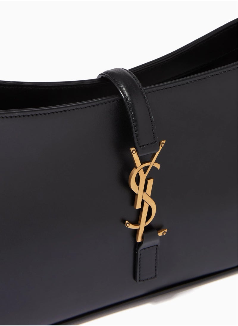 Yves Saint Laurent - SAINT LAURENT Le 5 À 7 Hobo Bag in Smooth Leather - Image 1