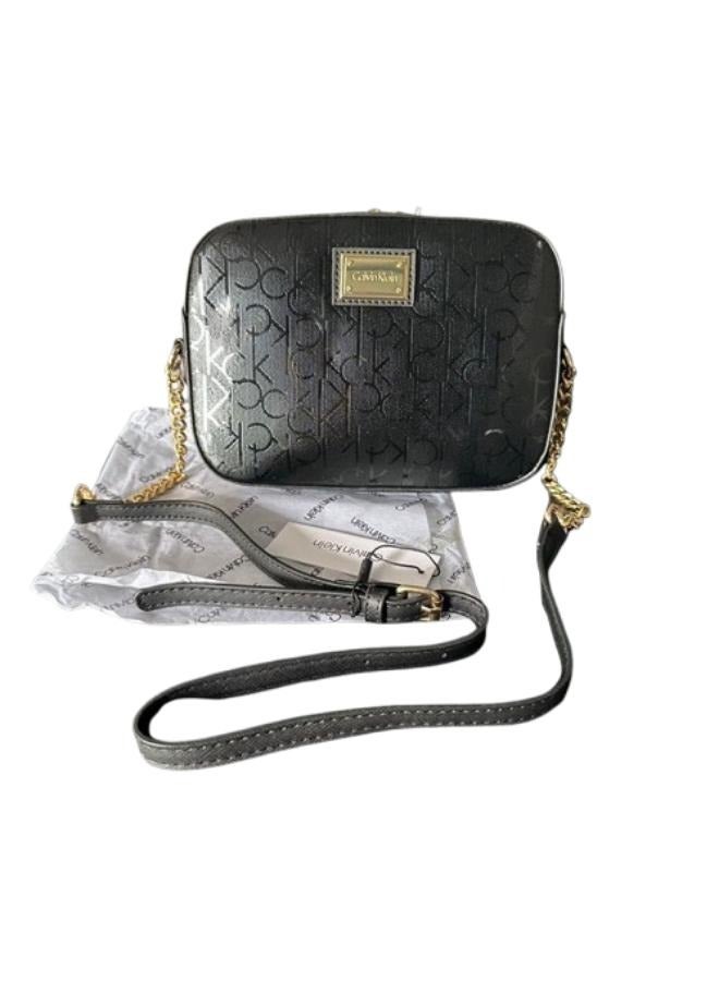 CALVIN KLEIN JEANS PLUS Calvin Klein innovative bag for women