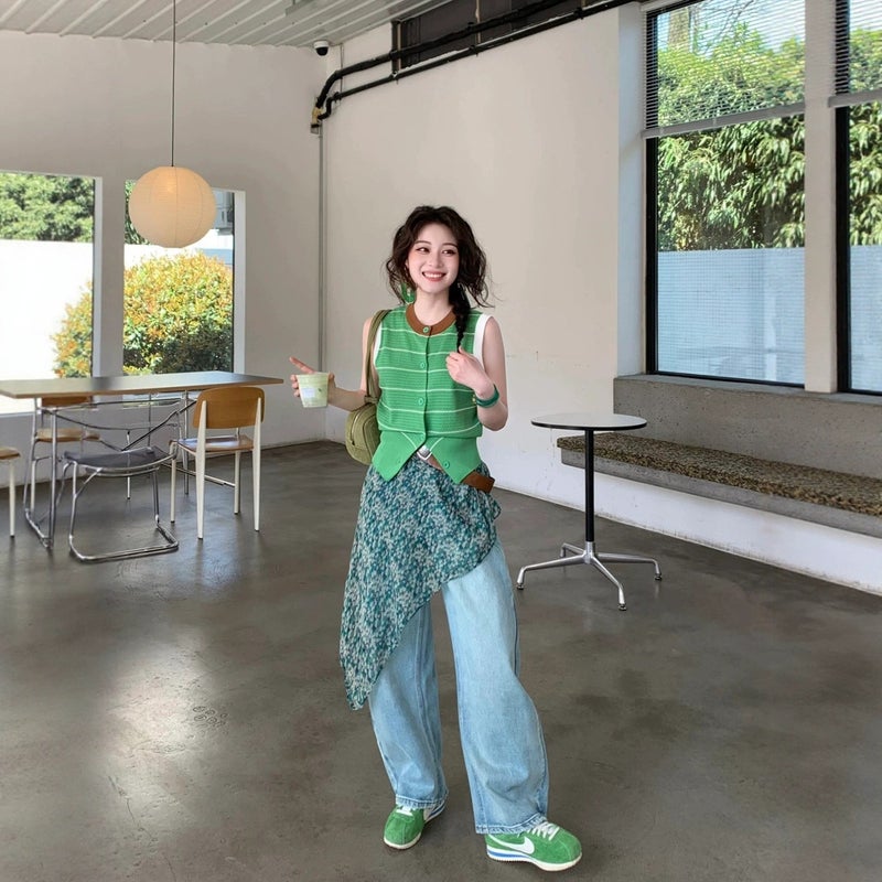 Korean Style Green Irregular Midi Skirt with Sheer Floral Trim - Image 1