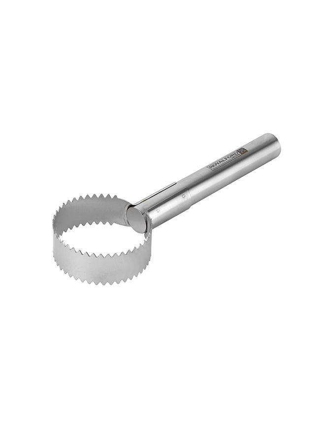 Royalford Fish Scale Scraper RF12454 Stainless Steel Head, Ergonomically Designed Handle Classic Design, Perfect for Removing or Scaling Fish Scales Easy Operation - Image 4