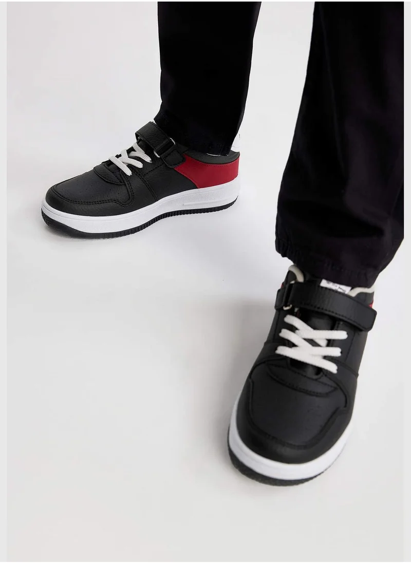 ديفاكتو High Sole Nasa Print Lace Up Trainers