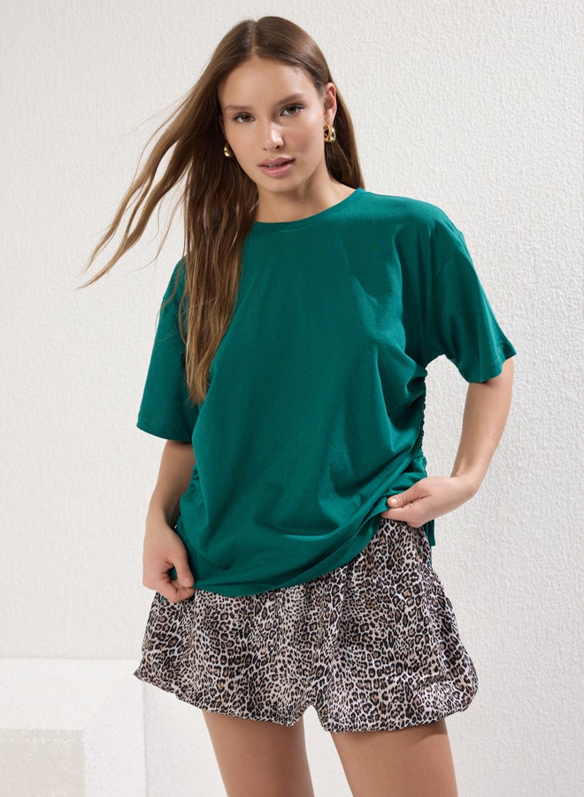 trendyol Emerald Green 100% Cotton Back and Front Printed Oversize/Relaxed Cut Knitted T-Shirt - Image 2