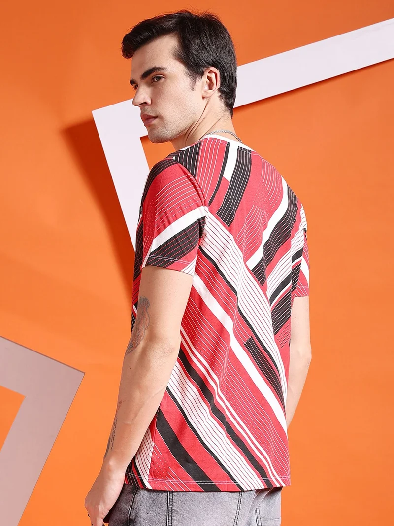 The Indian Garage Co Men Slim Fit Geometric Print Round Neck Tshirt