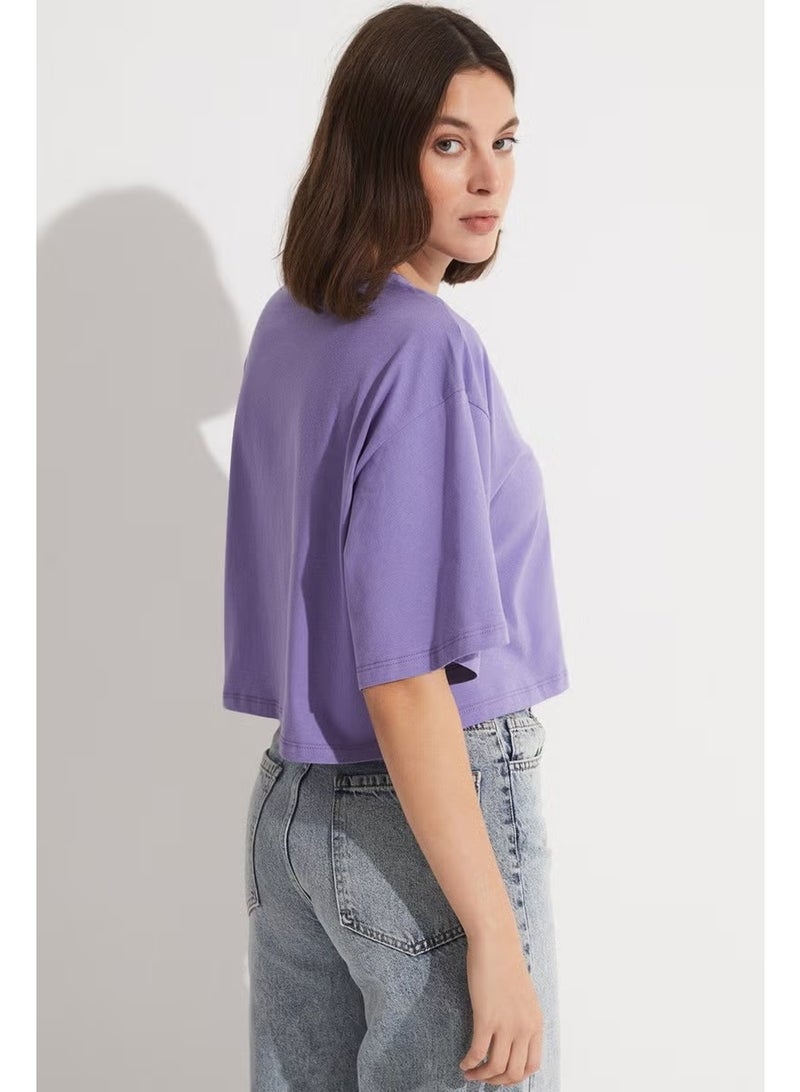 JUNE 100% Cotton Loose Crop T-Shirt - Image 5