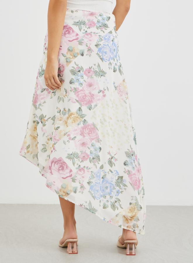 ستايلي تنورة ماكسي بتصميم غير متماثل وكسرات جانبية بطبعة زهور - Image 4