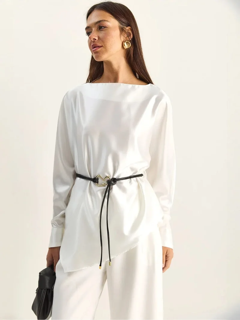 بيانكو لوتشي LUCCI Belted Satin Boat Neck Blouse