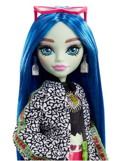 MONSTER HIGH Ghoulia Yelps  Posable Doll (10.3 in) with Blue Hair, Pet and Accessories, Gift for 3 Year Olds and Up  - Image 2