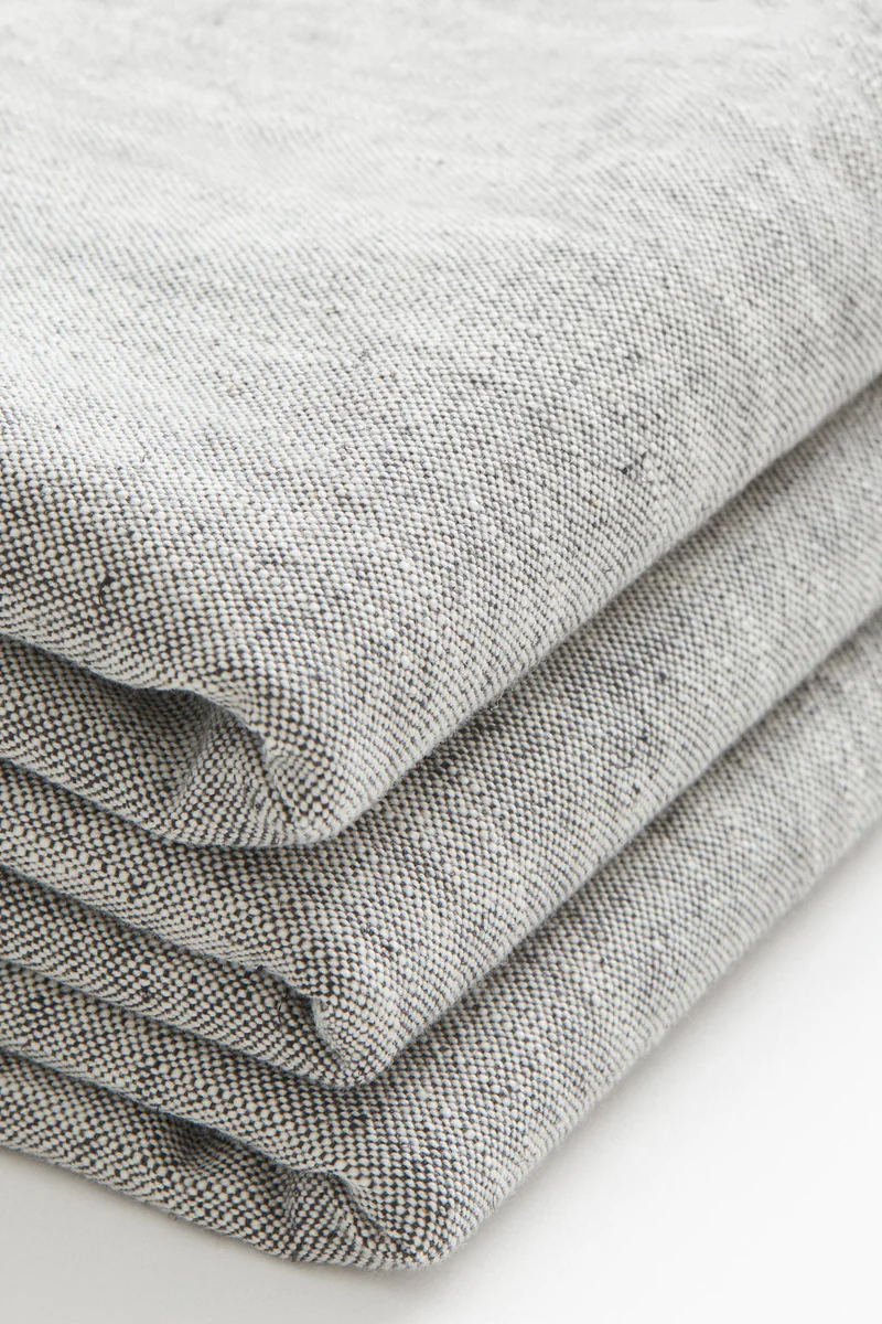 اتش اند ام Linen-blend tablecloth