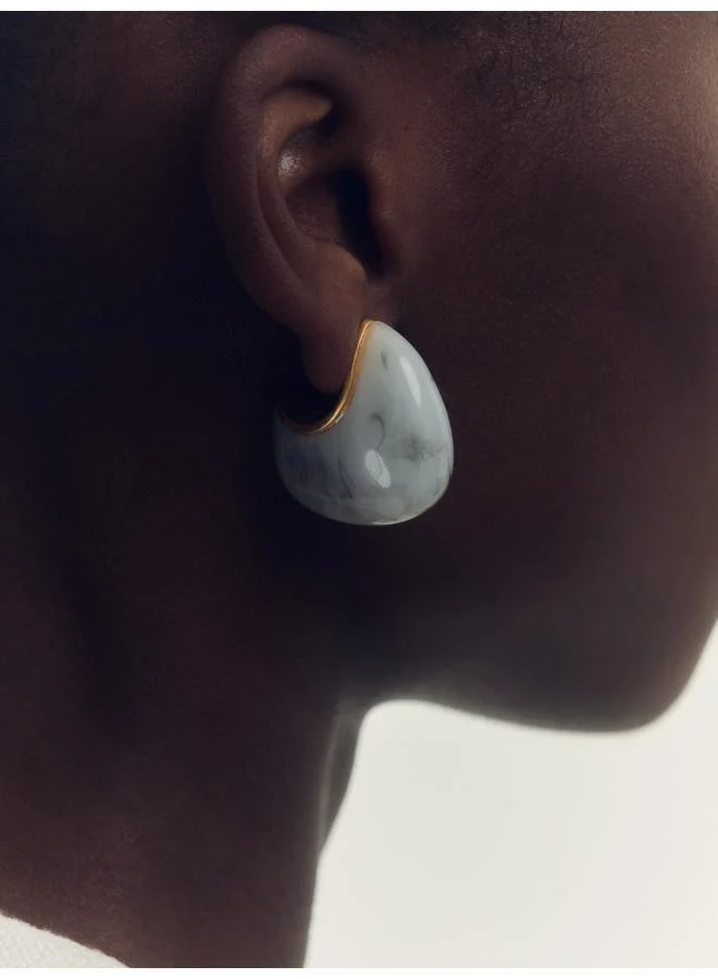 REISS Carlotta: Curve Marble Scoop Earrings