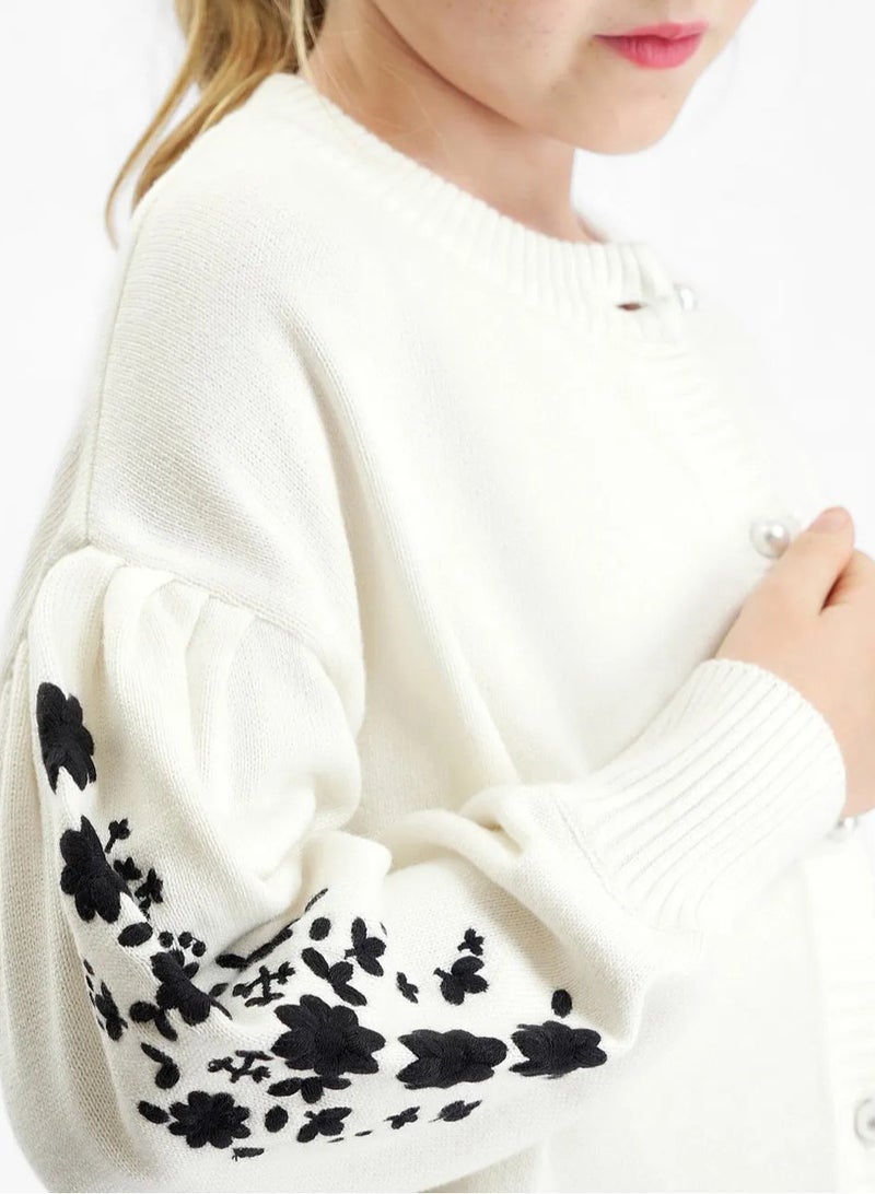 Primo Gino 100% Cotton Knit Full Sleeves Cardigan With Floral Embroidery - Off White - Image 3