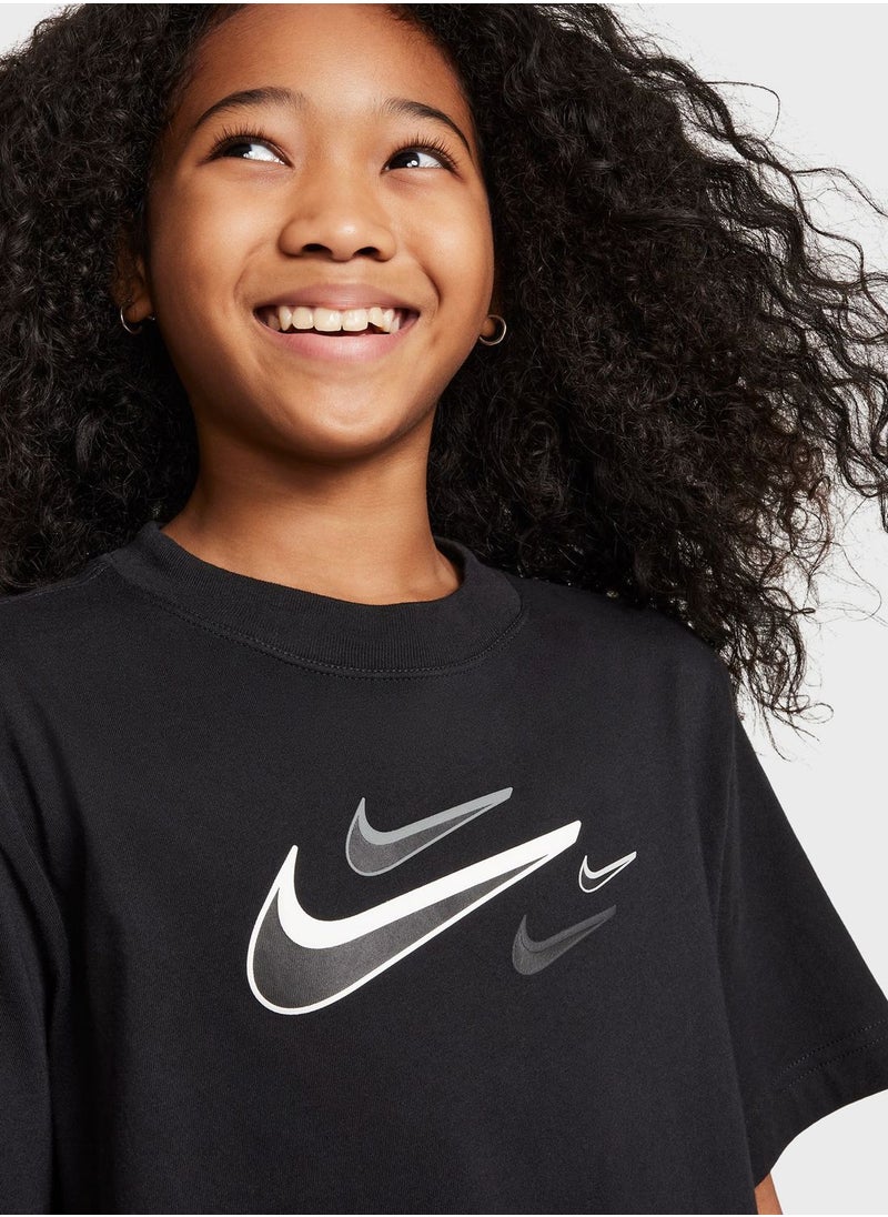 Nike - Youth Nsw Boxy Swoosh Logo T-Shirt - Image 1