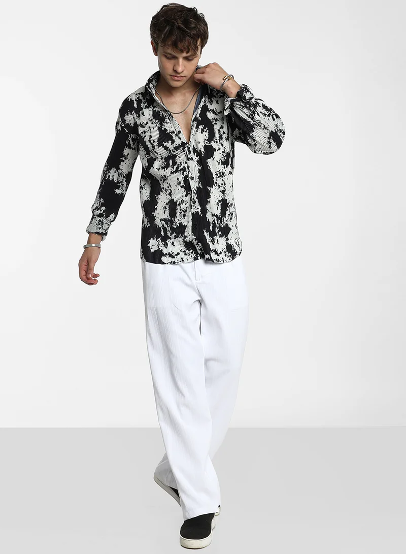 كامبوس سوترا Men's Onyx Black & Cream White Splash-Pleat Shirt