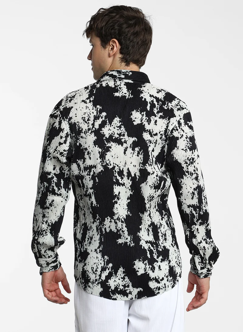 كامبوس سوترا Men's Onyx Black & Cream White Splash-Pleat Shirt