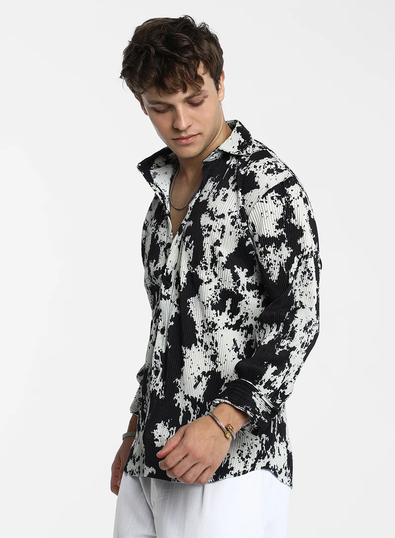 كامبوس سوترا Men's Onyx Black & Cream White Splash-Pleat Shirt